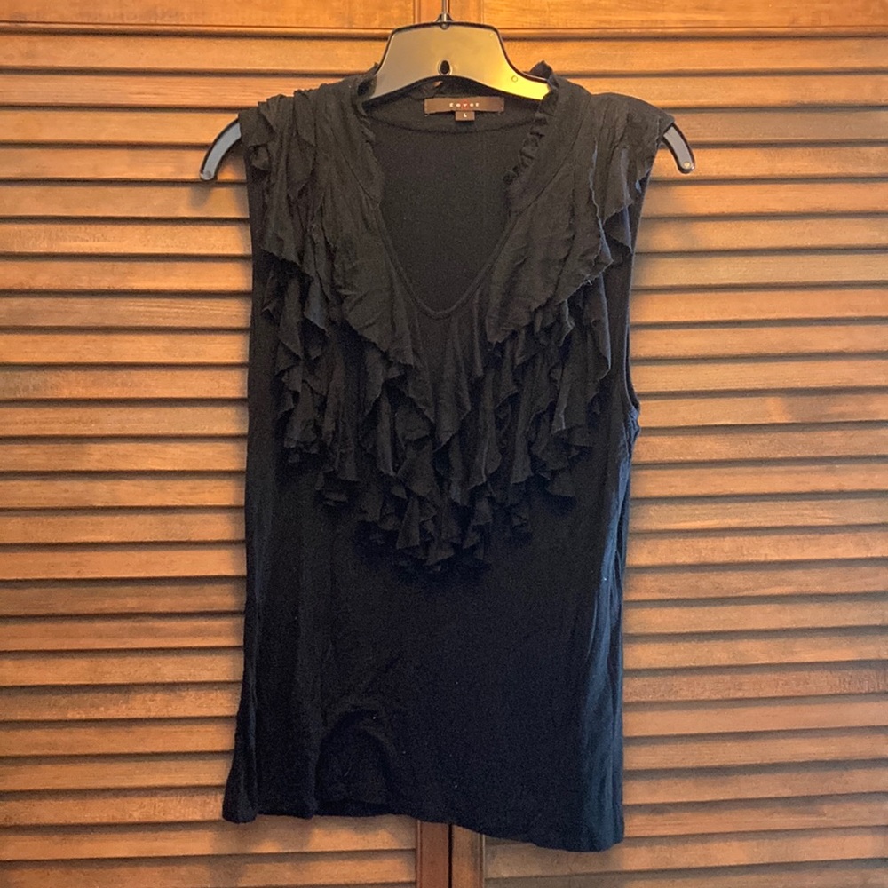 Fever black keyloop  adjustable v neck tank with ruffles  size large